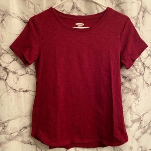 T shirt from Old Navy is an everywear designed shirt